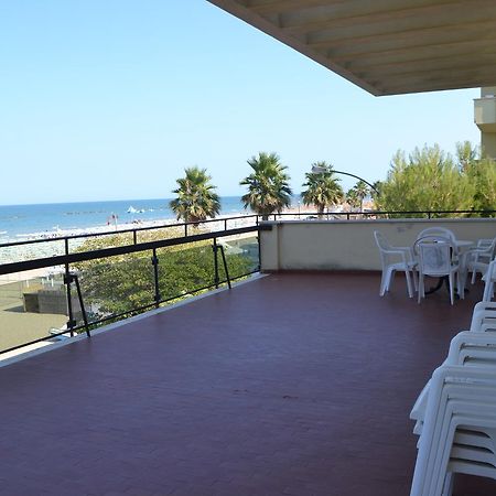 Albergo Quaglia Roseto Degli Abruzzi Luaran gambar